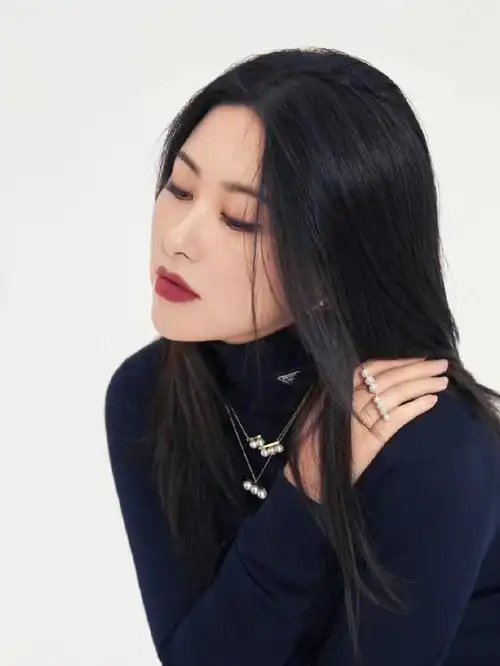 朱珠佩戴tasaki珠宝