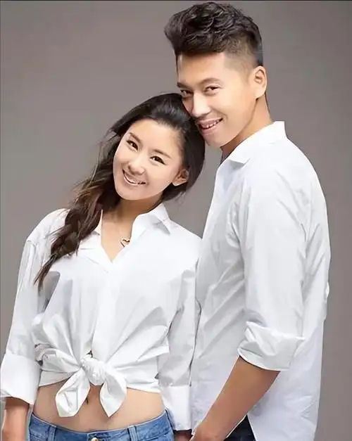 演员王雷娶相爱7年女友李小萌结婚9年无绯闻40岁成视帝