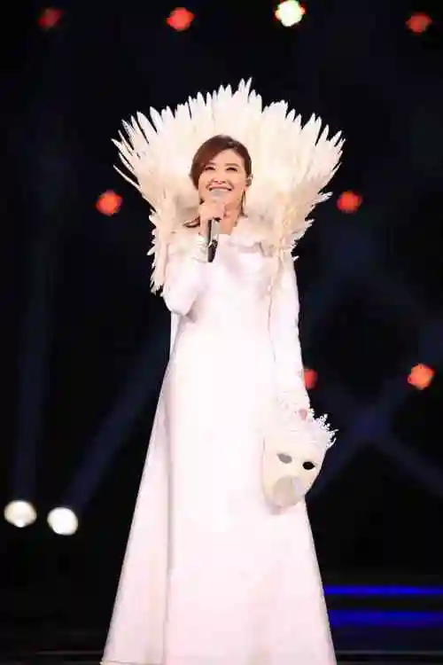 苏慧伦坦言自己不是"铁肺"型的歌手,也不爱用很多技巧,所以录制的时候