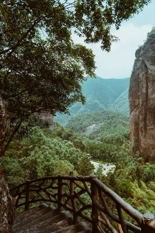 小龙女纵身一跃的断肠崖|山顶|险峰|绝情谷_网易订阅