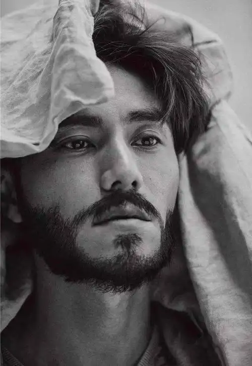 你能接受男明星留胡子吗谁的胡子造型打动了你