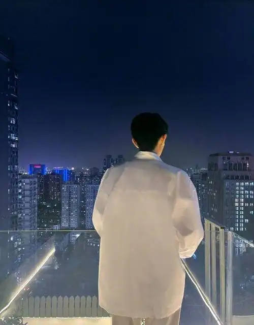 0617吃瓜小日记|黄子韬|王源|尔冬升|鹿晗|李荣浩_网易订阅