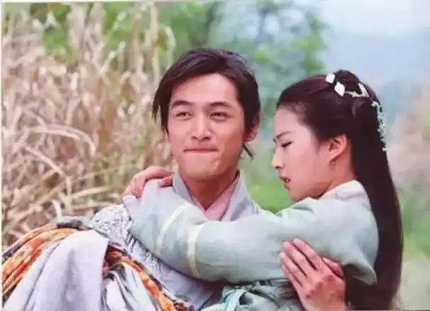 《仙剑奇侠传》系列前后捧红不少新人,像是胡歌,刘亦菲,唐嫣及杨幂