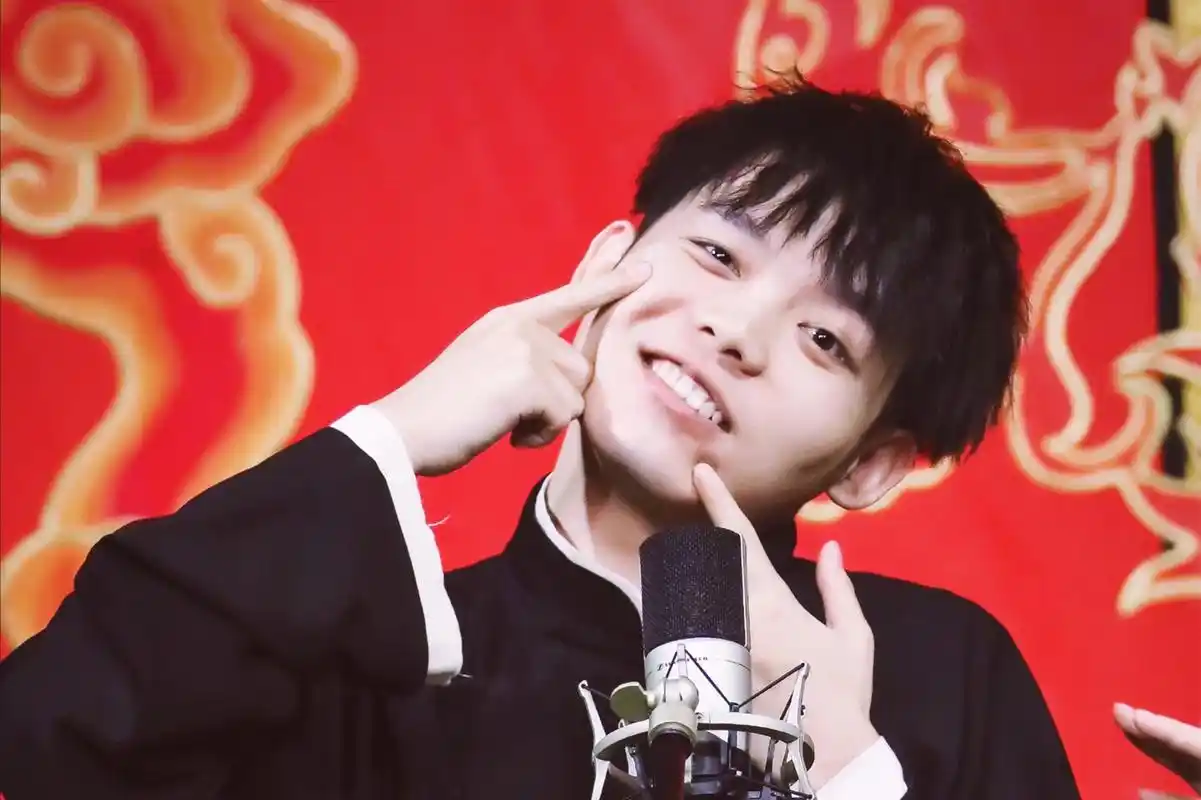 版德云社家谱又有一页在网上流传开来,这一页的家谱上记载着孙九芳,计