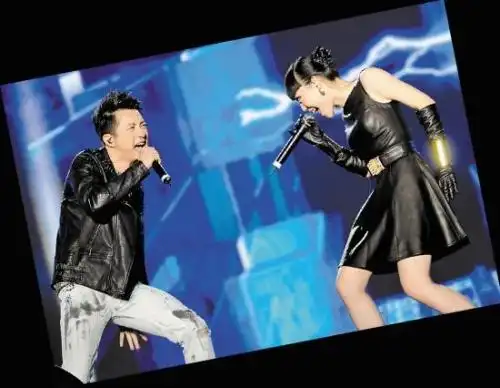 庾澄庆与吴莫愁.