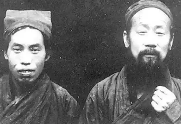 1937年西路军失散战士深山迷路遇一老道要活命快把手榴弹扔了