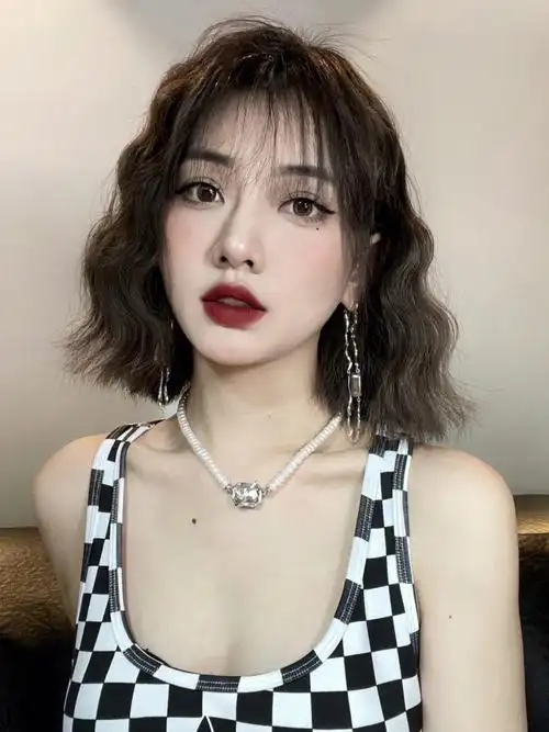 复古短卷发教程日常卷发护色秘诀