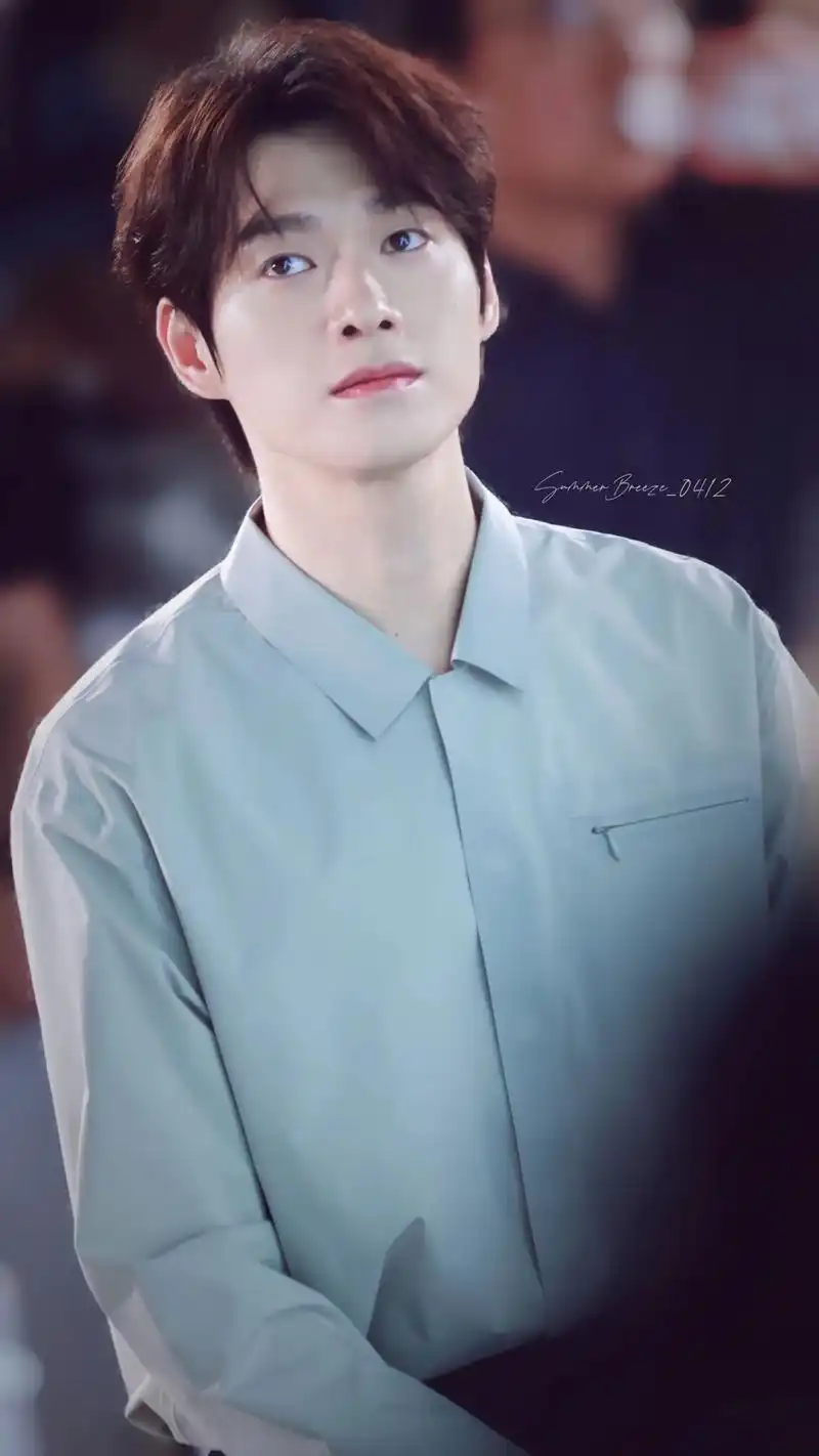 买九牧王裤子,做魏大勋妻子!240609 魏大勋闪耀国际庄! - 抖音