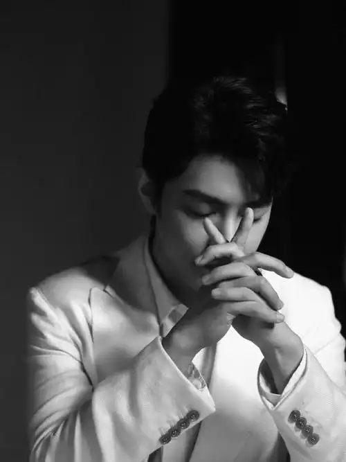 肖战##和肖战点亮微博之夜##微博网友喜爱人物