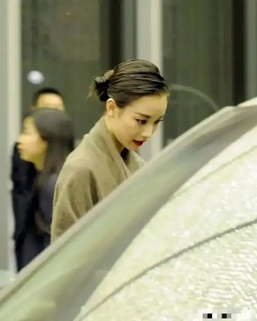 倪妮#发现倪妮的硬照都特别赏心悦目除了那张出圈的打伞图,还有憾多