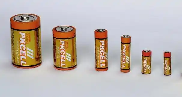 普通电池的种类主要有三种,普通模式,标志型号为卫6或r6s;高容量电池