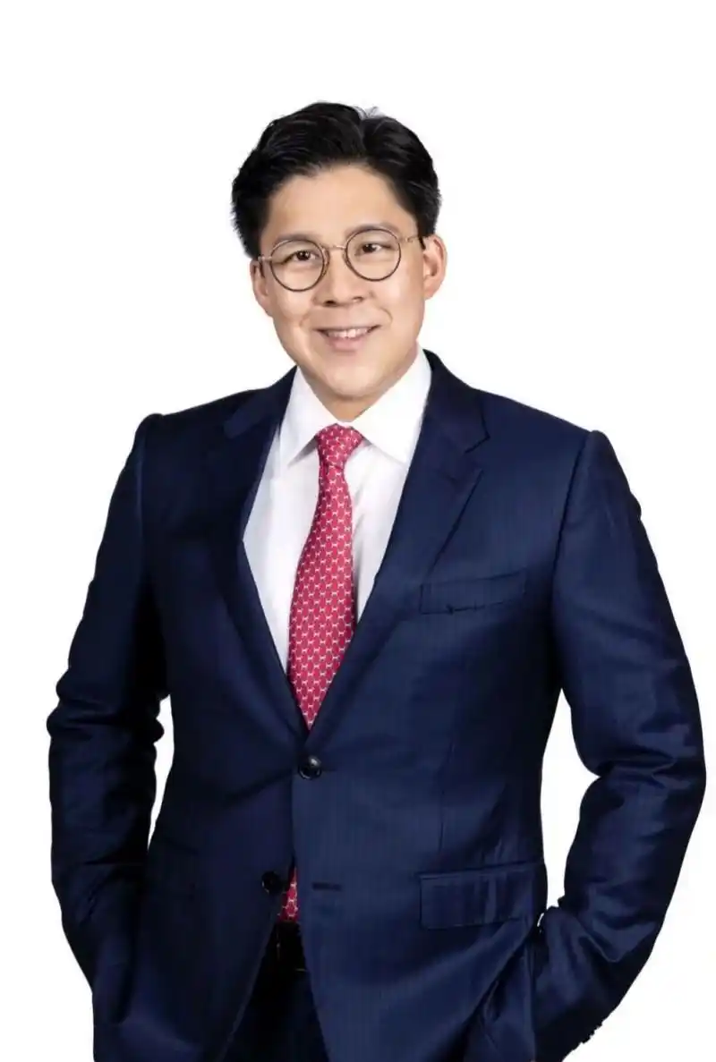 年轻人休假天数冲上热搜!霍启刚代表为我们发声!