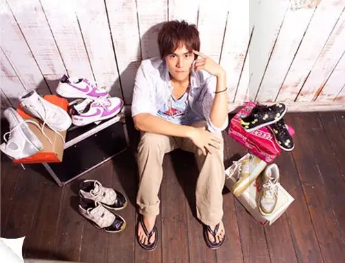 喜欢上了看彭于晏的戏---一个很可爱的大男孩,从头到脚都散发出阳关和