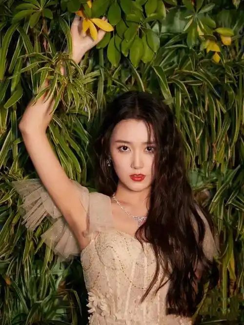 这10位95后小花一个赛一个美_周也_范诗然_夏梦