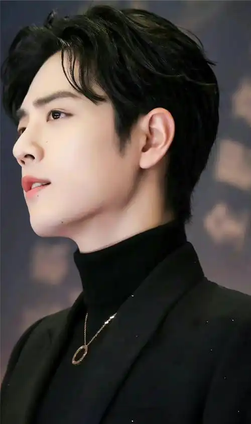 肖战一张脸拿下三个品牌,商务王不缺代言,粉丝要的是ysl态度_网易订阅