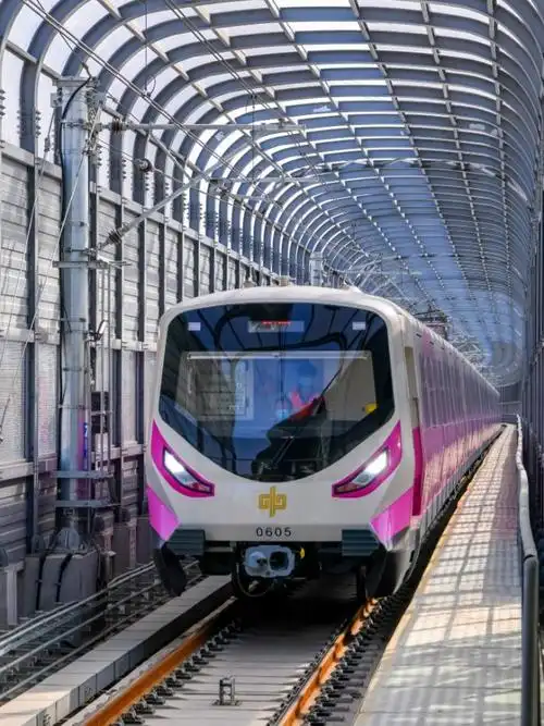 11点26分!郑州地铁6号线一期首通段今日开通