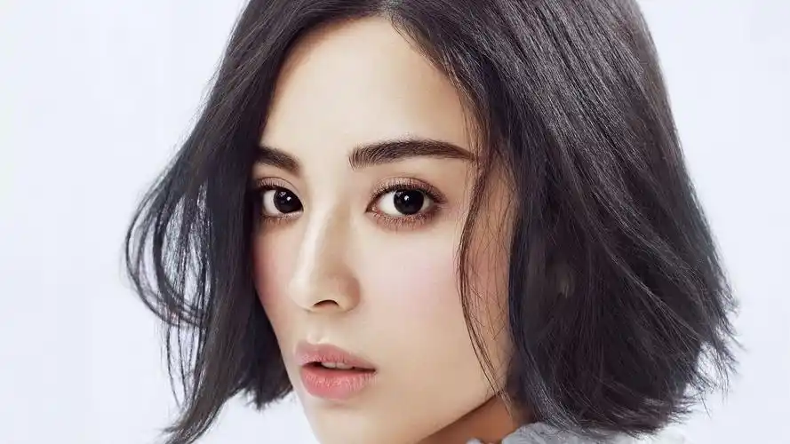 内地明星古力娜扎明星风尚壁纸9