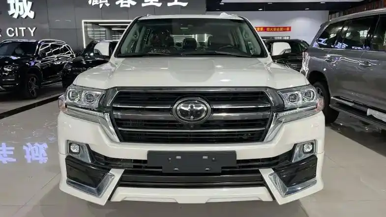2021款丰田霸道一到港了一入展位
