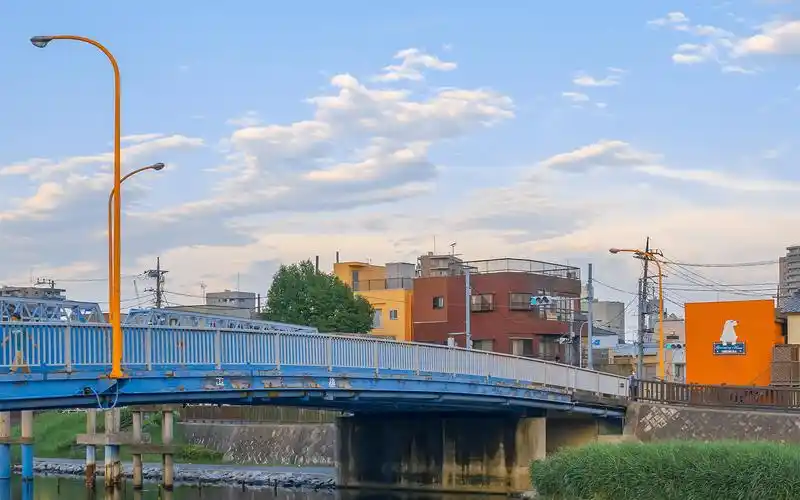 日本街道风景唯美桌面壁纸