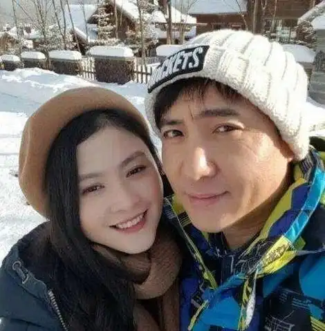 沈腾结婚后从不晒妻,原来是我们熟悉的荧幕女神,藏得真深_王琦_很漂亮