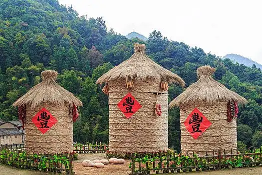 中国安徽省黄山市歙县深度镇阳产村粮仓粮囤