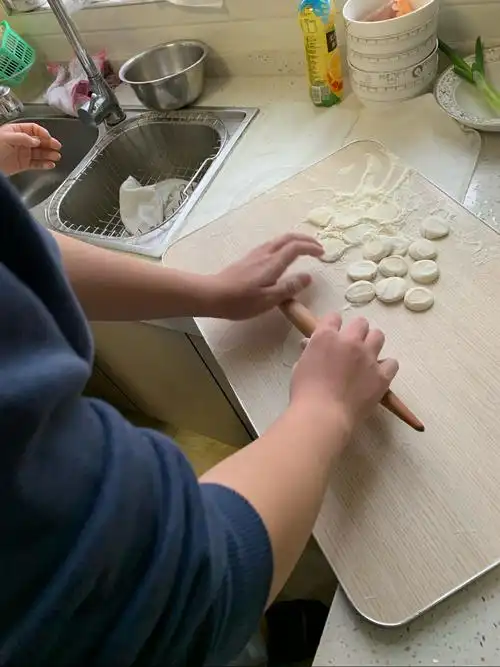 183203段炼的寒假家庭作业～包饺子