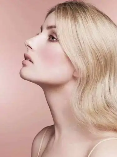 #高鼻梁 #鼻梁对颜值的重要性 #如何拯救塌鼻梁鼻_圈子-新氧美容整形