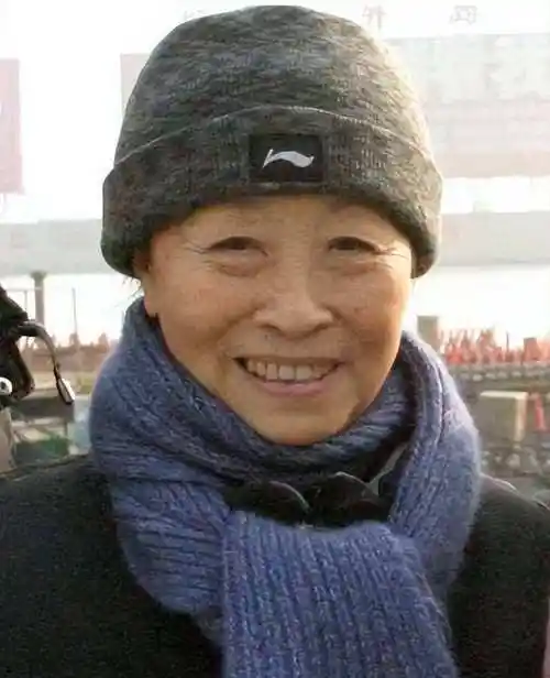 张少华病逝1年多了,丈夫张惠宝的痴爱让人泪目-蘑菇号