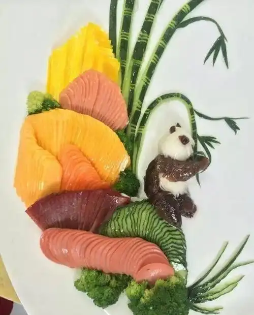 最美的拼盘艺术被认为最浪费最不卫生食品,号称"3最冷拼"