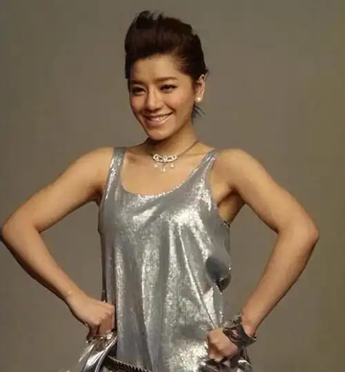 超女冠军江映蓉:因整容失败像"怪物",全身只剩眼珠是自己的