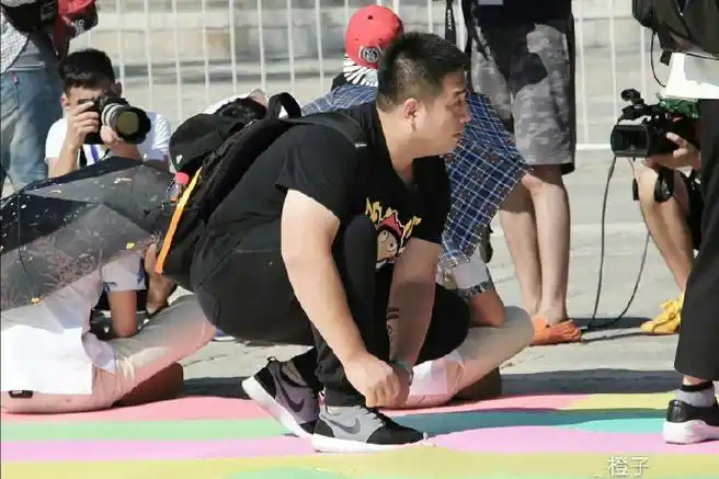 胖虎:有时候挺想揍他的@tfboys-易烊千玺#四字 易烊千玺 yyqx 四字