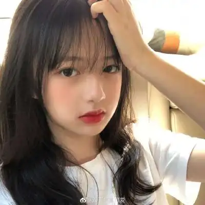 女头 来自一个十五岁的可爱女孩 @双下巴真可爱