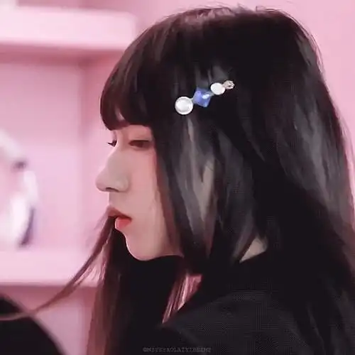 的相册贺峻霖女装集合