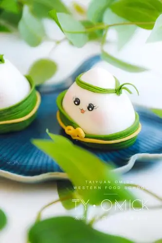 端午节马上就来到了来看看这样的粽子小可爱