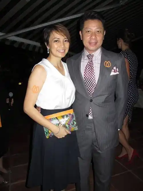 据报道,自2018年起,杨婉仪和丈夫多次被追债,甚至不得不将港姐后冠和