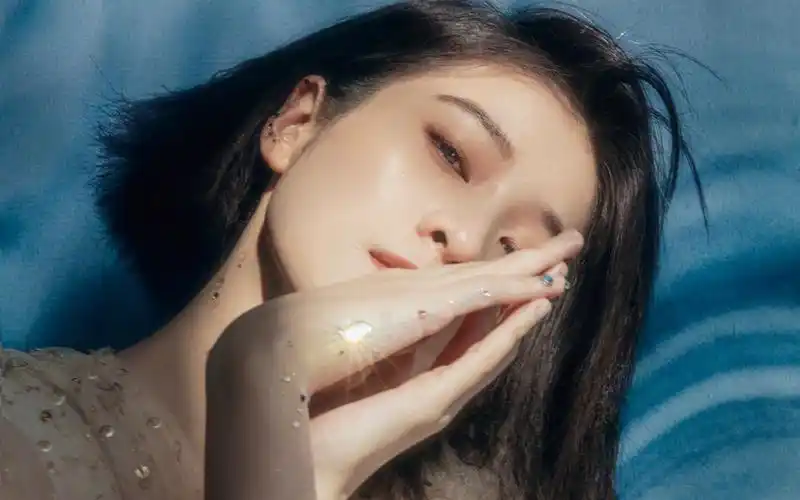 时尚女神张雪迎性感妩媚知性迷人写真,大陆明星-回车桌面