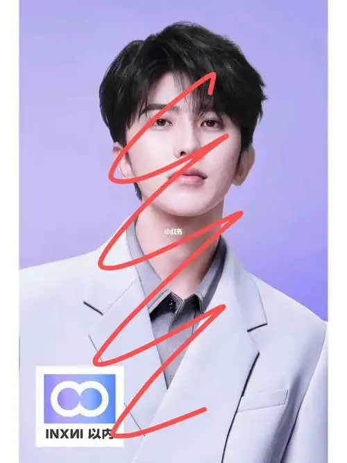 蔡徐坤 #小卡扫图 2r一套 5r三套(正反都有) 别私信 加我微信就行 txy