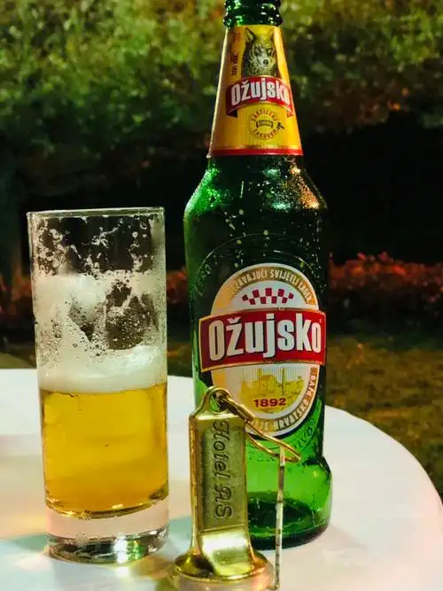 人生不过是几杯啤酒