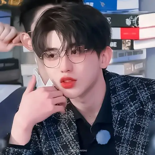 蔡徐坤男爱豆头像蔡徐坤头像邮寄春风原截许辄赞评论2更多所有评论你