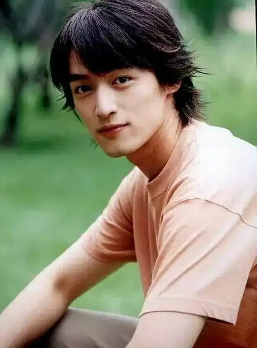 当年的胡歌真的帅爆了.