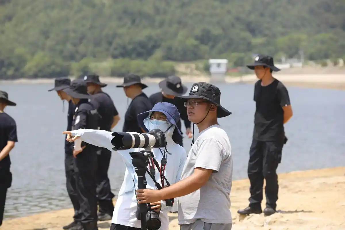 与庐州老交拍摄圆满完成#摄影师 #拍摄现场 - 抖音