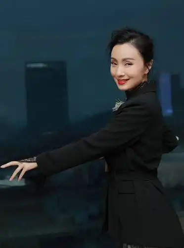 陶虹隐退真正原因是什么?双亲去世家庭变故导致患上抑郁症