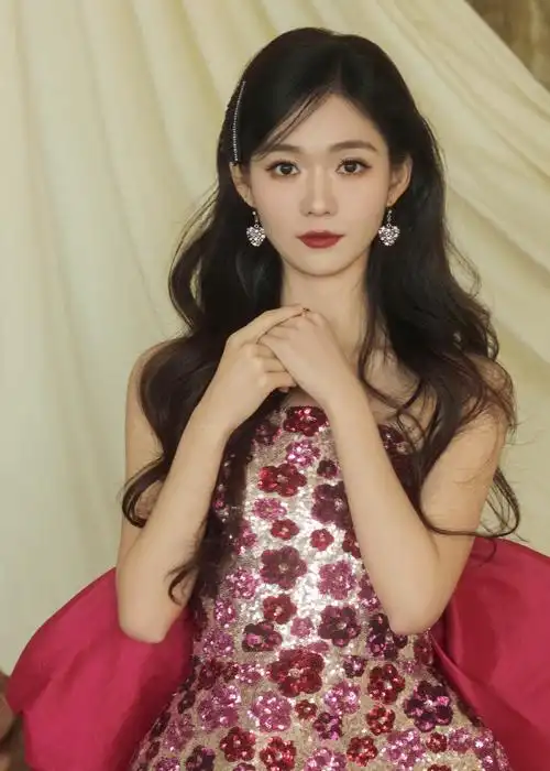 段奥娟白天鹅爆改美人鱼##星光大赏红毯##渡边余木