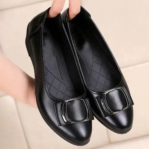 苏芈妈妈鞋秋单鞋女士坡跟休闲工作鞋黑色软底跳鞋中年软皮鞋