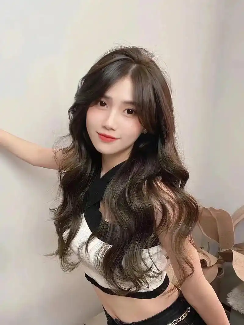 女生长发大波浪～韩式造型烫7878每一个女生