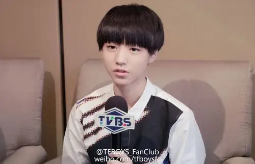 四叶草们今天心情如何?主页君发福利啦~ - tfboys - zeze!啧啧