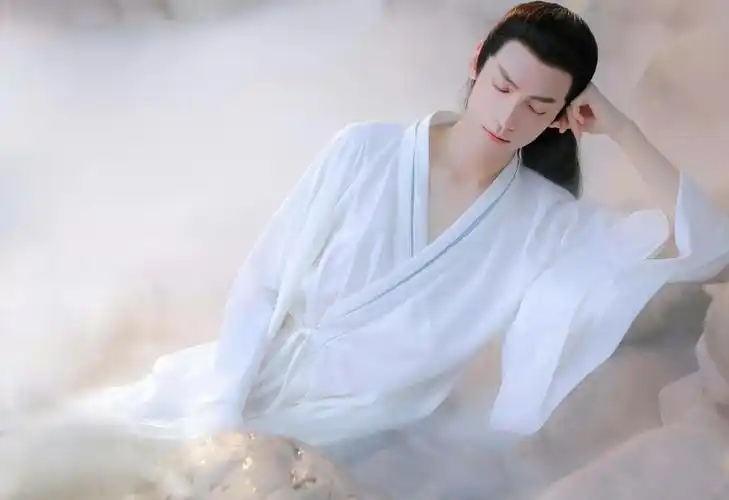 除却君身三尺雪,天下谁人配白衣,那些年我们追过的白衣男神