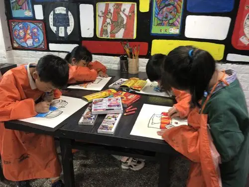 【惠画堂艺术培训中心】2020秋季儿童中(1)班美术课堂
