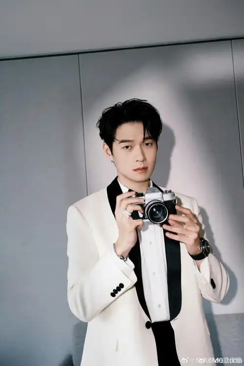 mq明星##mq学院##魏大勋##魏大勋史野##魏大勋微博之夜##向全世界