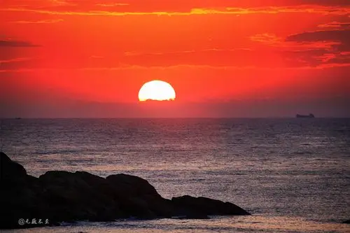 央视千禧年第一缕晨曦取景地——皇后湾日出